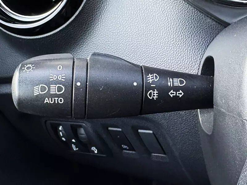 Renault Captur Zen Energy dCi Eco2 S&S 90cv 90 CV Manual